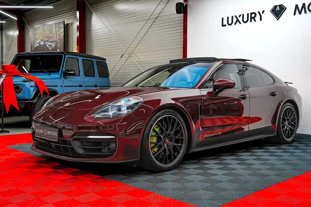 Fotografie: 2022 Porsche Panamera