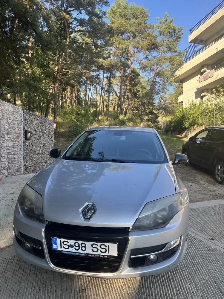 Fotografie: 2011 Renault Laguna