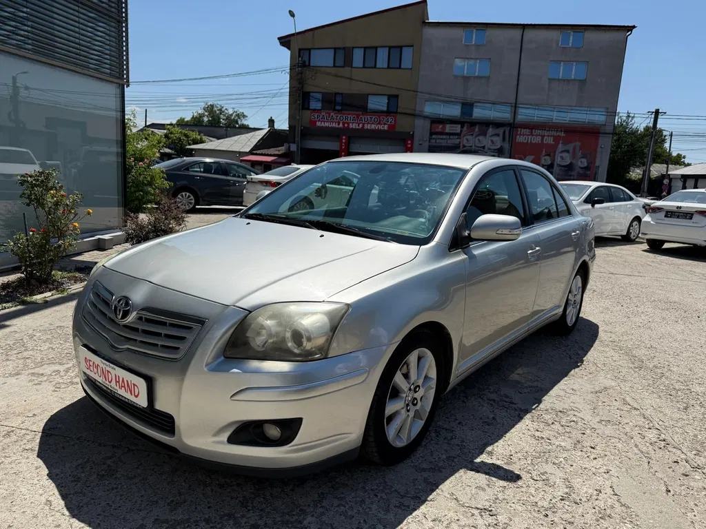 Fotografie: 2006 Toyota Avensis
