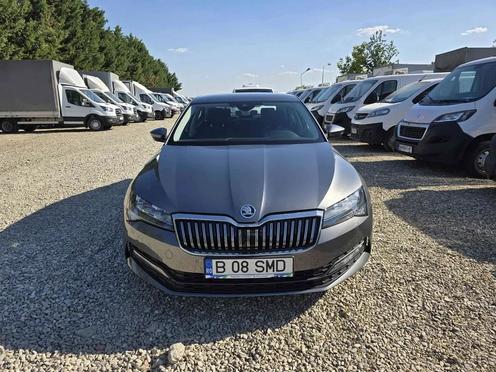 Fotografie: 2022 Skoda Superb