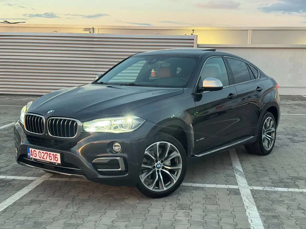 Fotografie: 2015 BMW X6