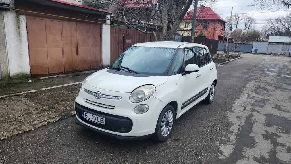 Fotografie: 2015 Fiat 500L