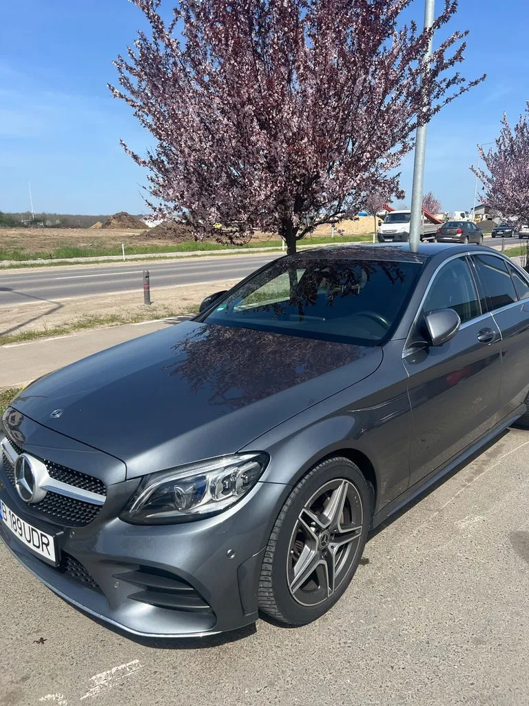 Fotografie: 2020 Mercedes-Benz C