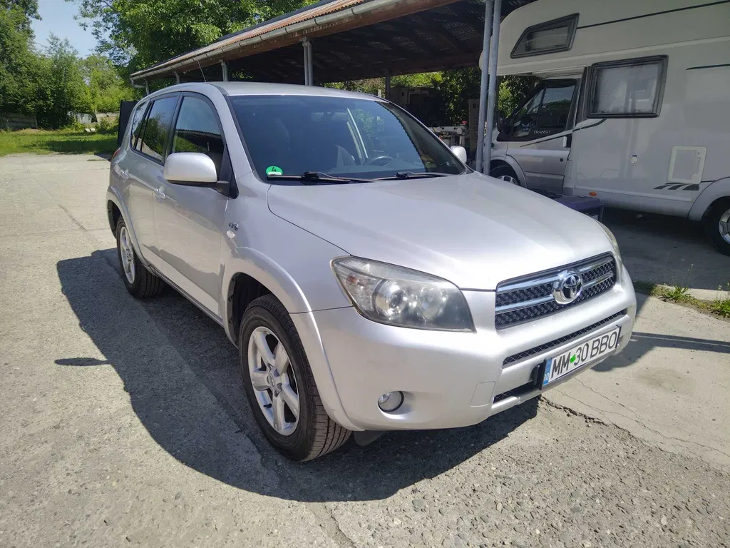 Fotografie: 2006 Toyota RAV-4