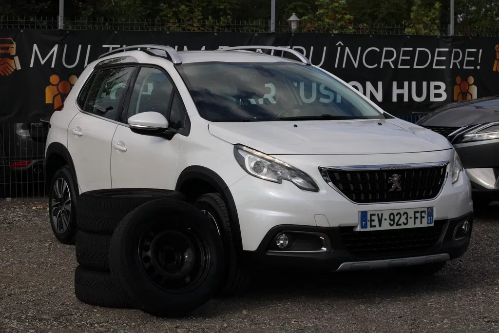Fotografie: 2018 Peugeot 2008