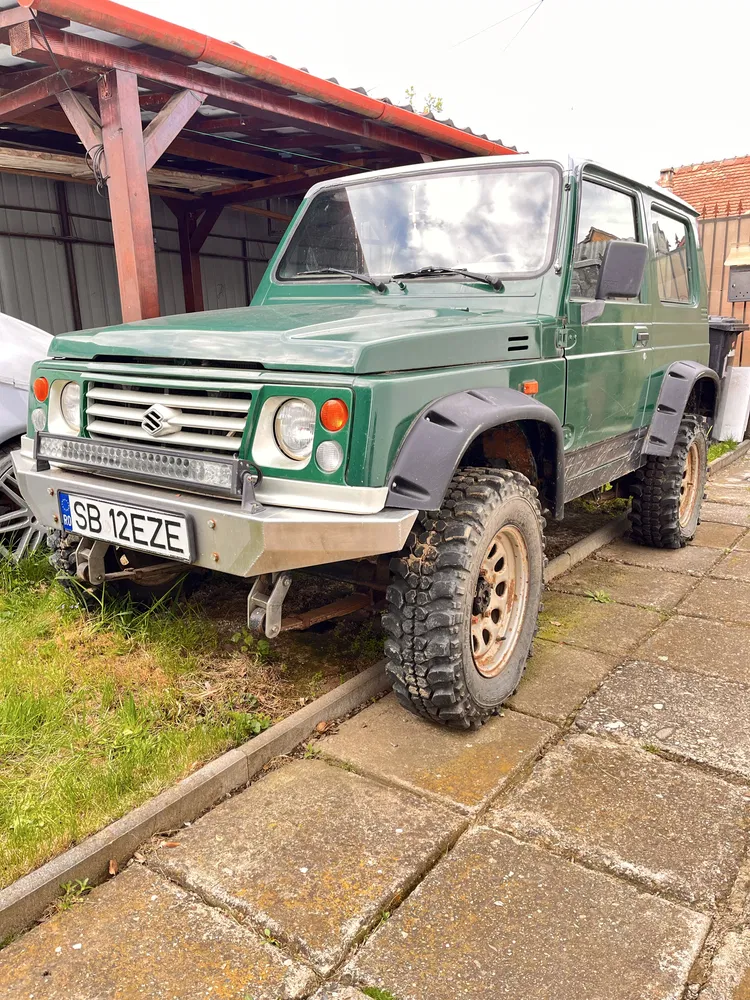 Fotografie: 2002 Suzuki Samurai