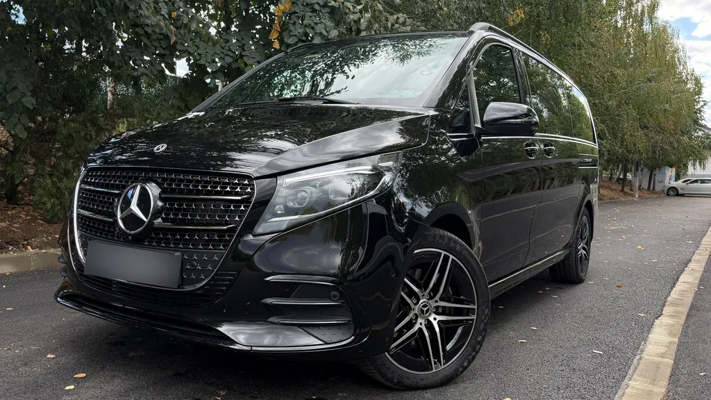 Fotografie: 2025 Mercedes-Benz V