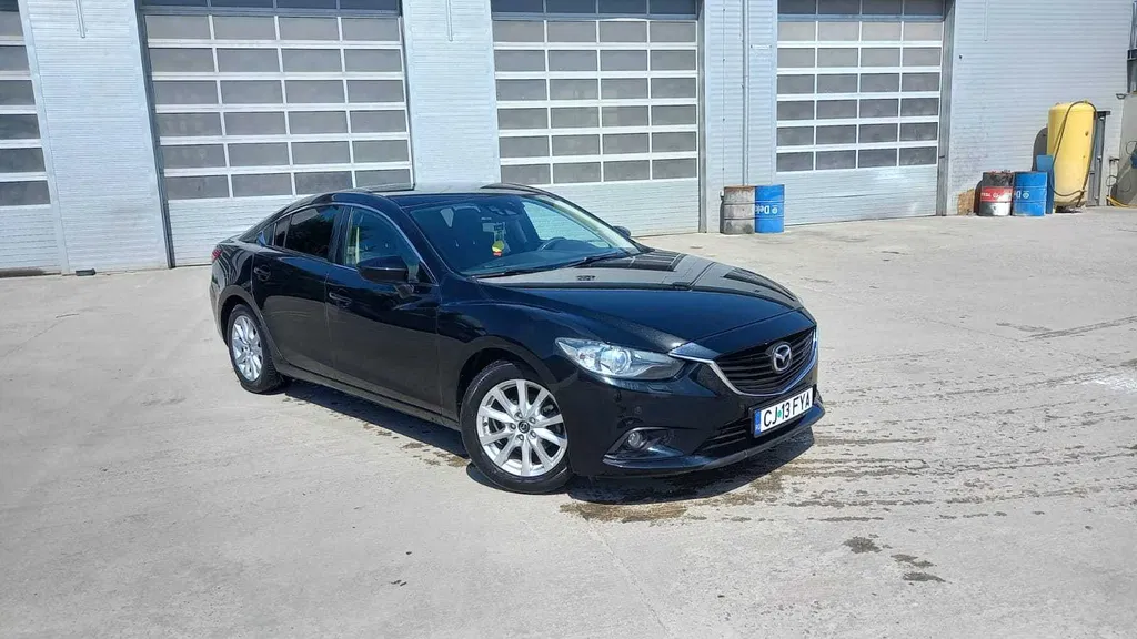Fotografie: 2013 Mazda 6