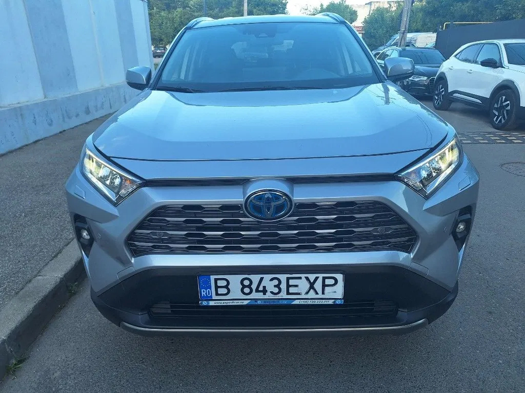 Fotografie: 2024 Toyota RAV-4