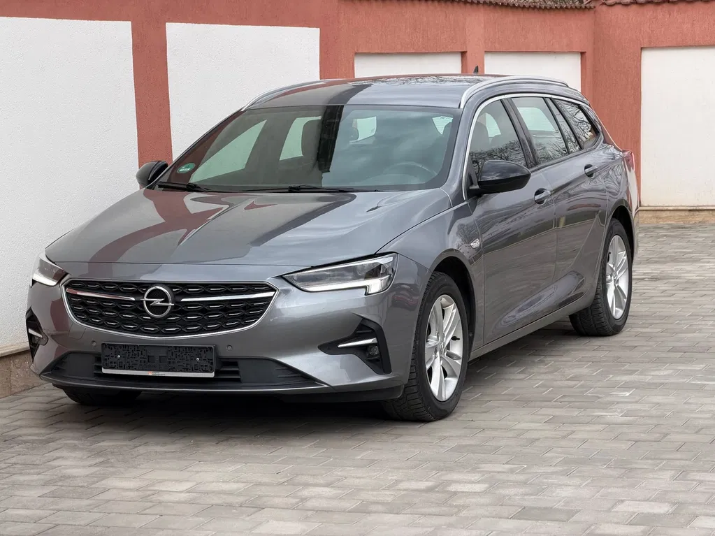 Fotografie: 2021 Opel Insignia