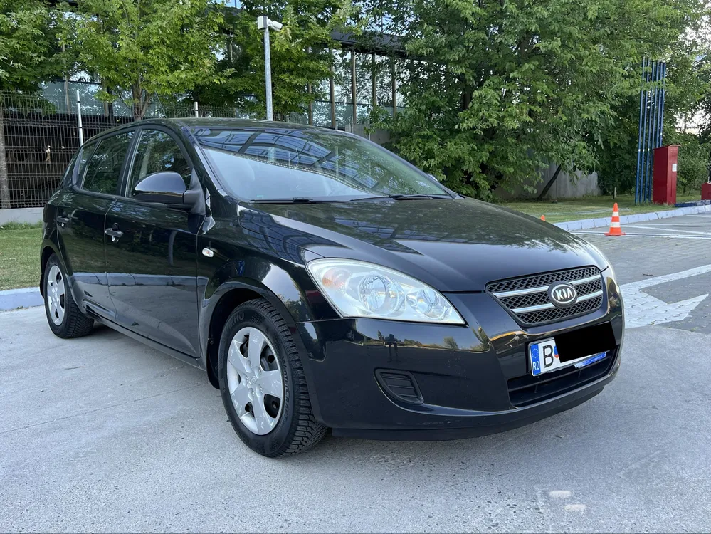 Fotografie: 2009 Kia Ceed