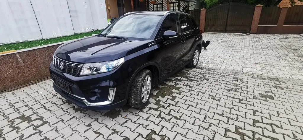 Fotografie: 2019 Suzuki Vitara