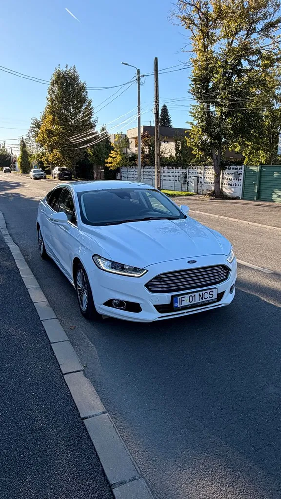 Fotografie: 2019 Ford Mondeo
