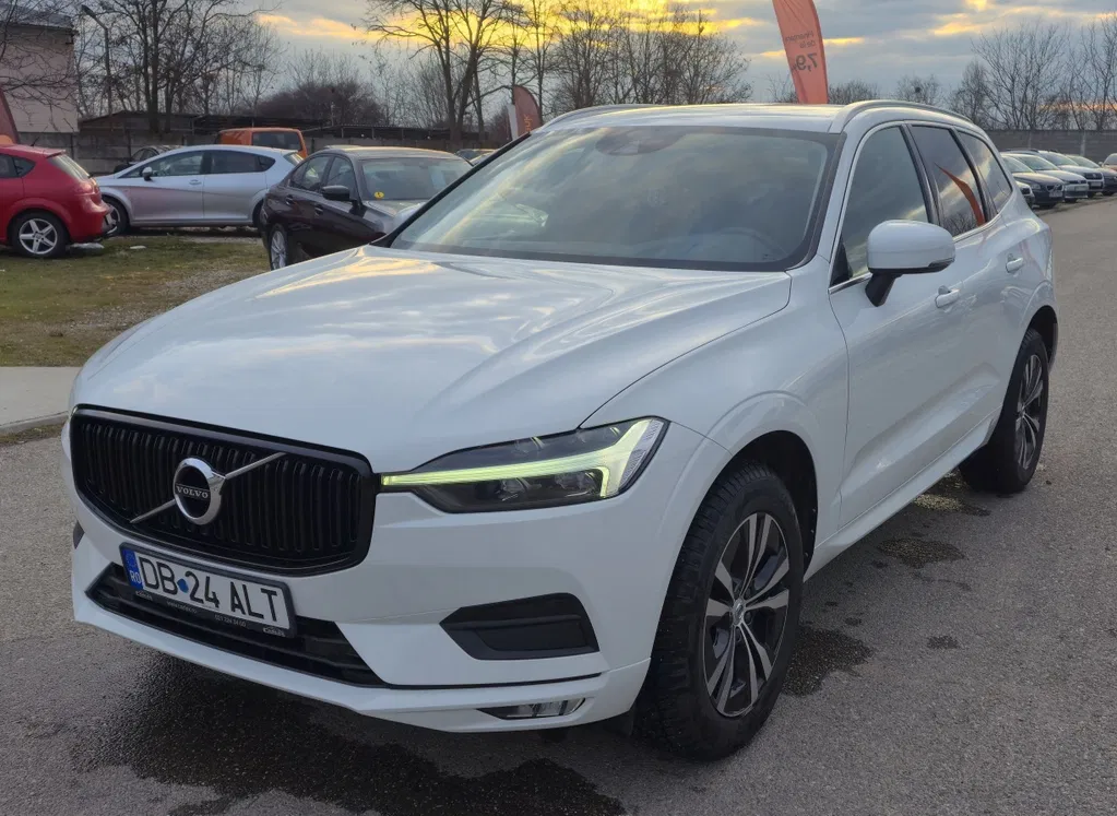 Fotografie: 2021 Volvo XC 60