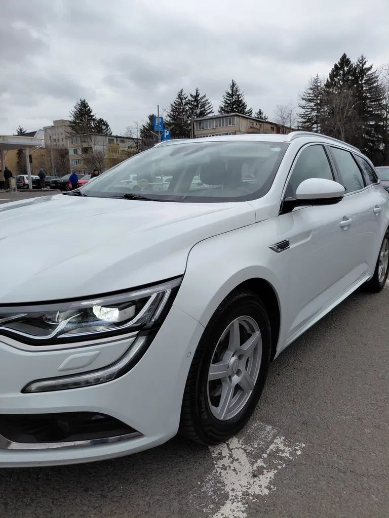 Fotografie: 2017 Renault Talisman