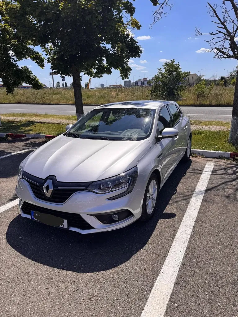 Fotografie: 2016 Renault Megane