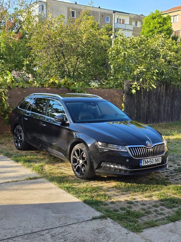 Fotografie: 2020 Skoda Superb