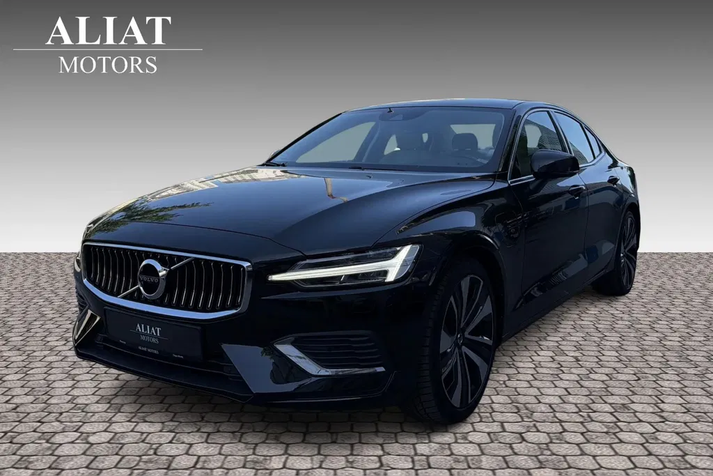 Fotografie: 2021 Volvo S60