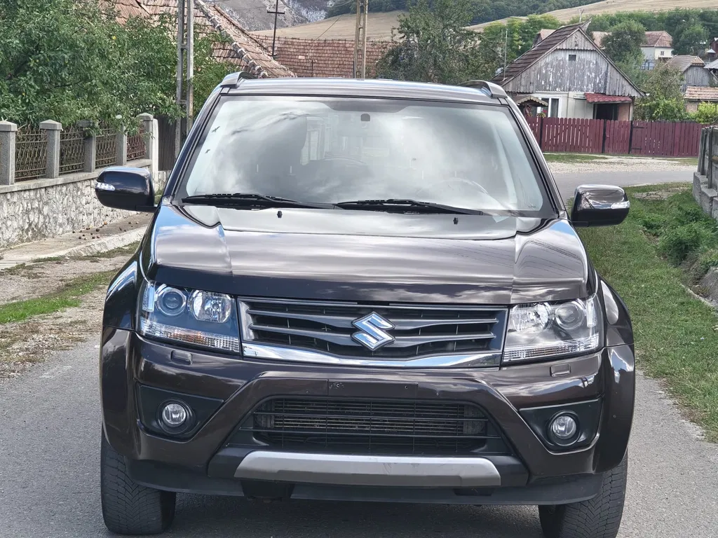 Fotografie: 2013 Suzuki Grand Vitara