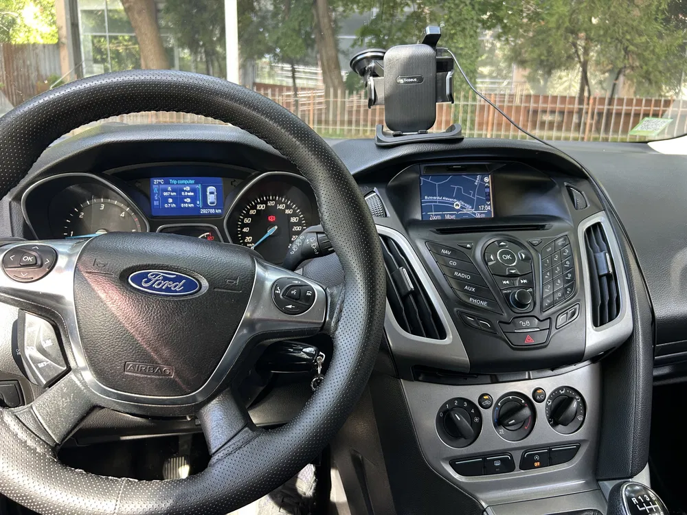Fotografie: 2013 Ford Focus