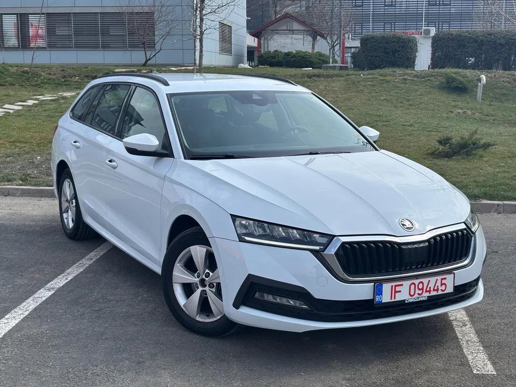 Fotografie: 2022 Skoda Octavia