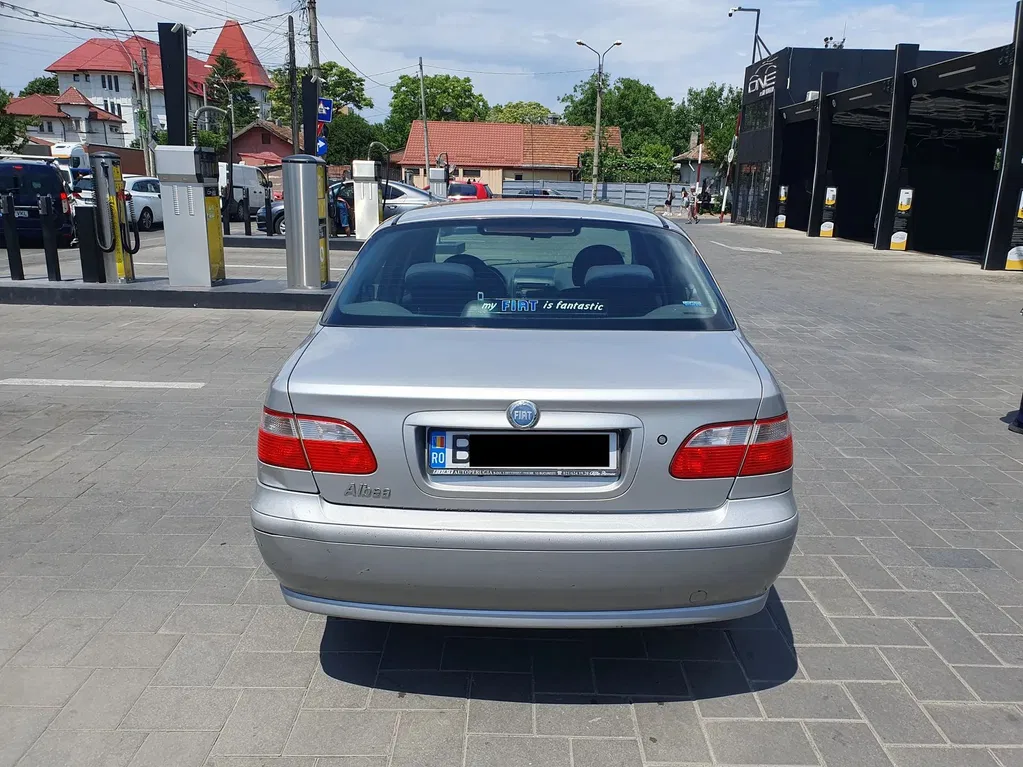 Fotografie: 2006 Fiat Albea