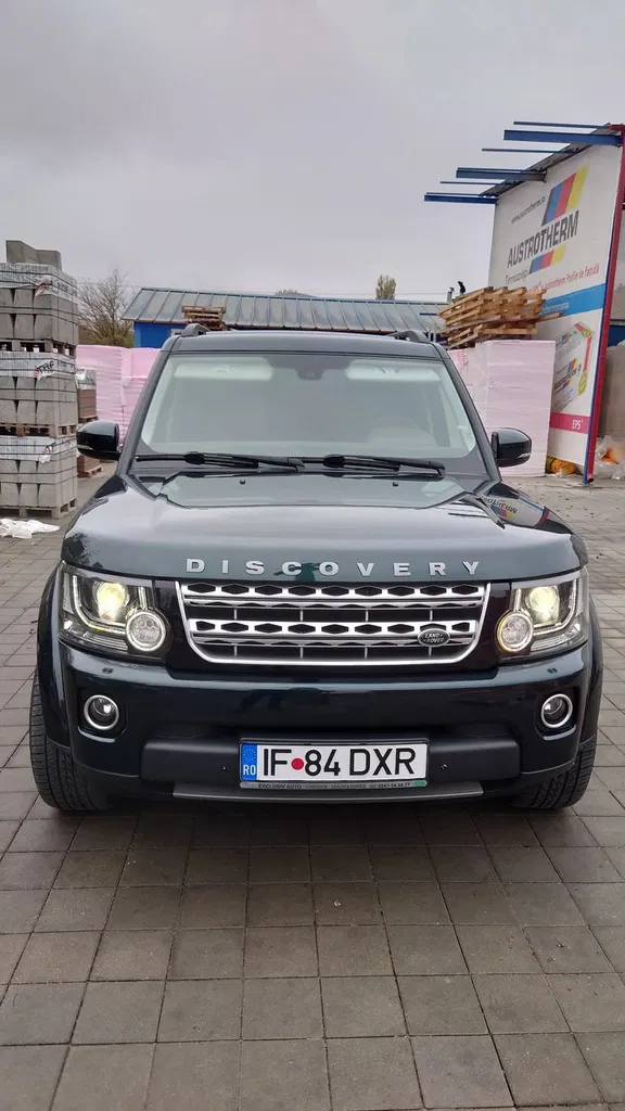 Fotografie: 2015 Land Rover Discovery