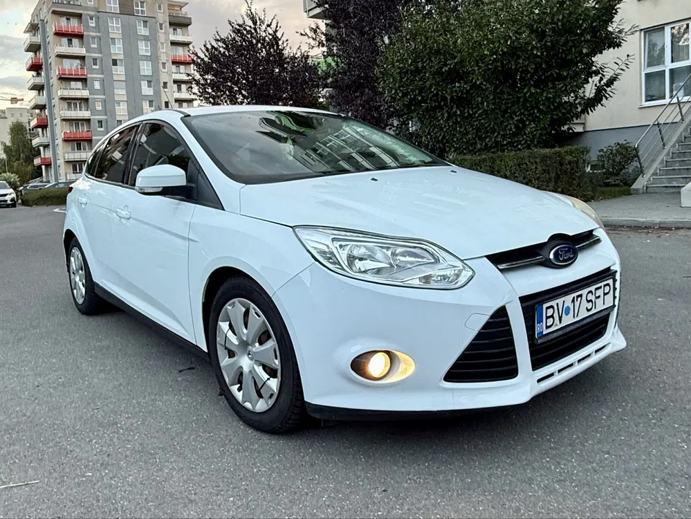 Fotografie: 2014 Ford Focus