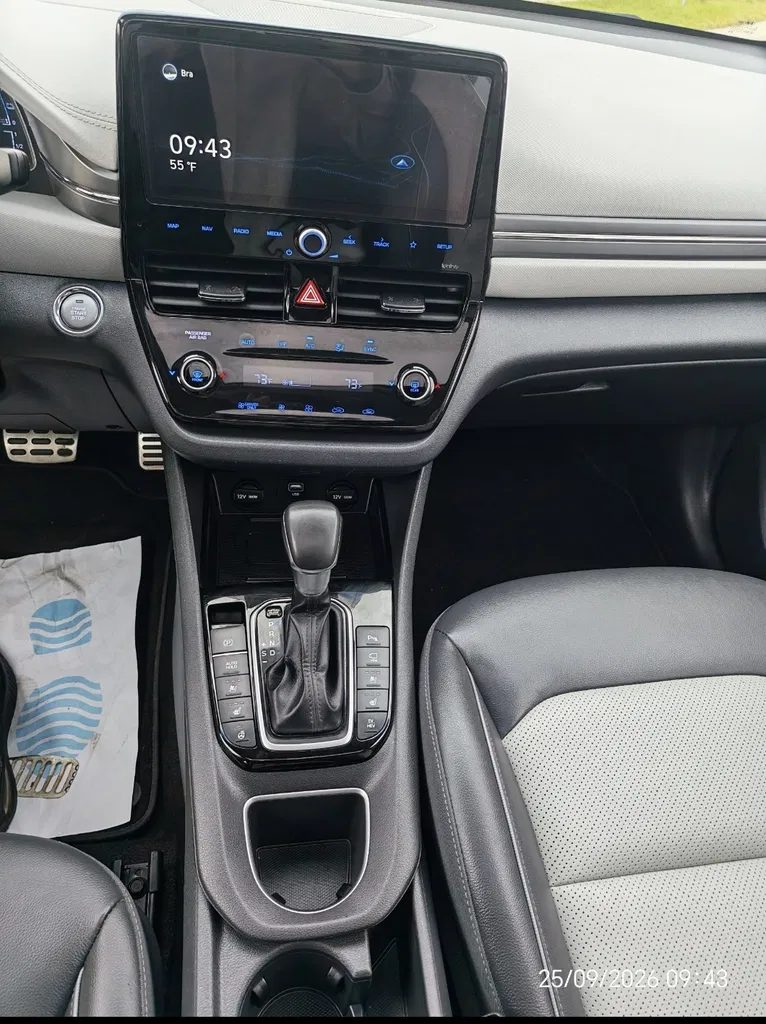 Fotografie: 2021 Hyundai Ioniq