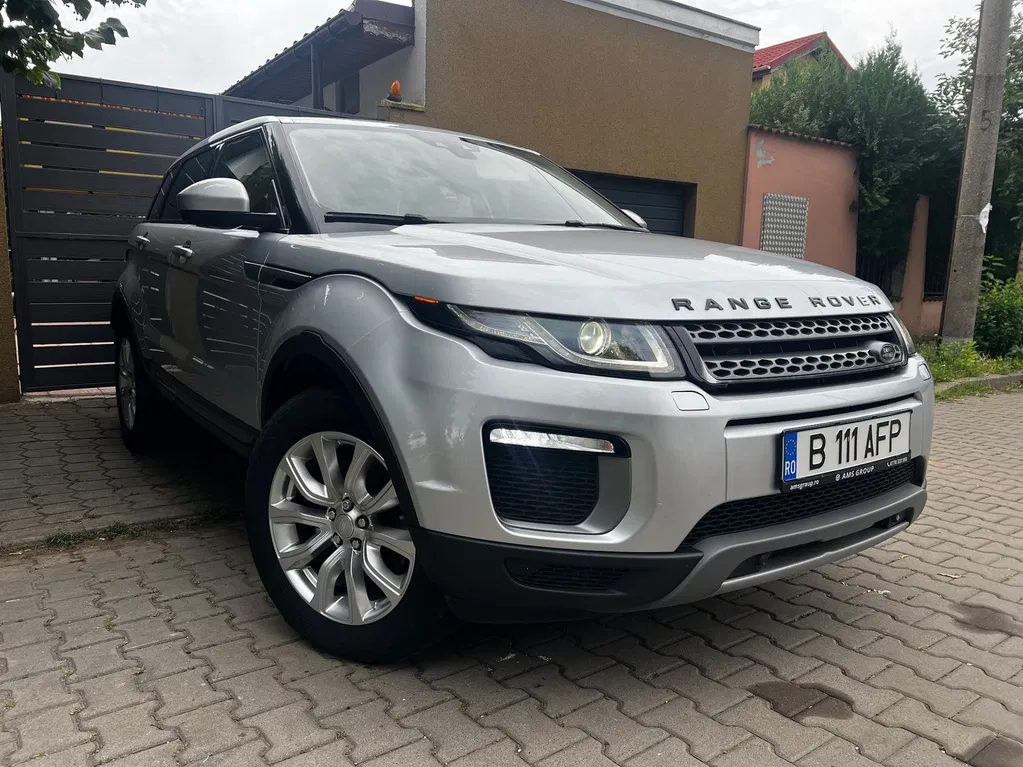 Fotografie: 2018 Land Rover Range Rover Evoque