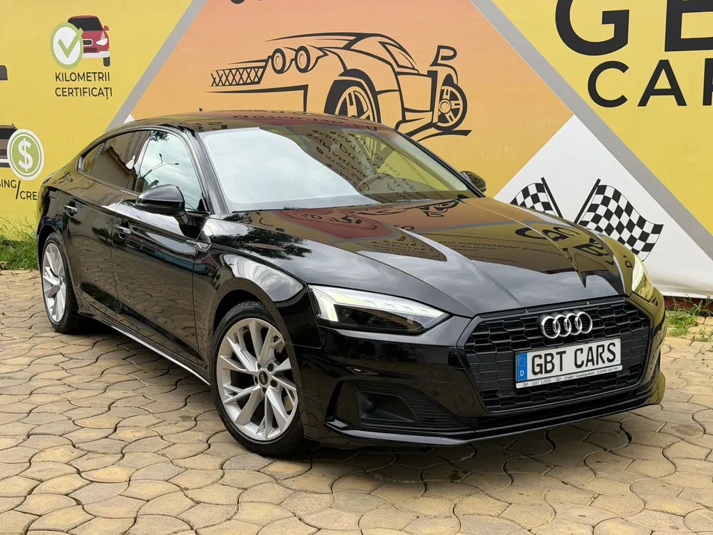 Fotografie: 2021 Audi A5 Sportback