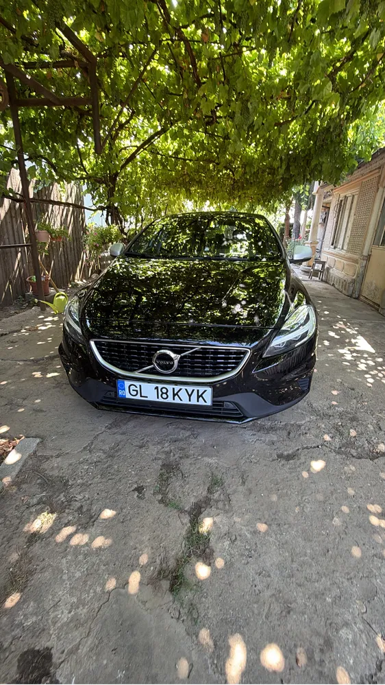 Fotografie: 2018 Volvo V40