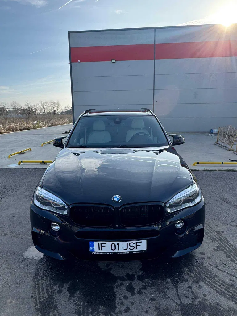 Fotografie: 2015 BMW X5
