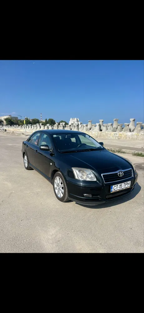 Fotografie: 2005 Toyota Avensis
