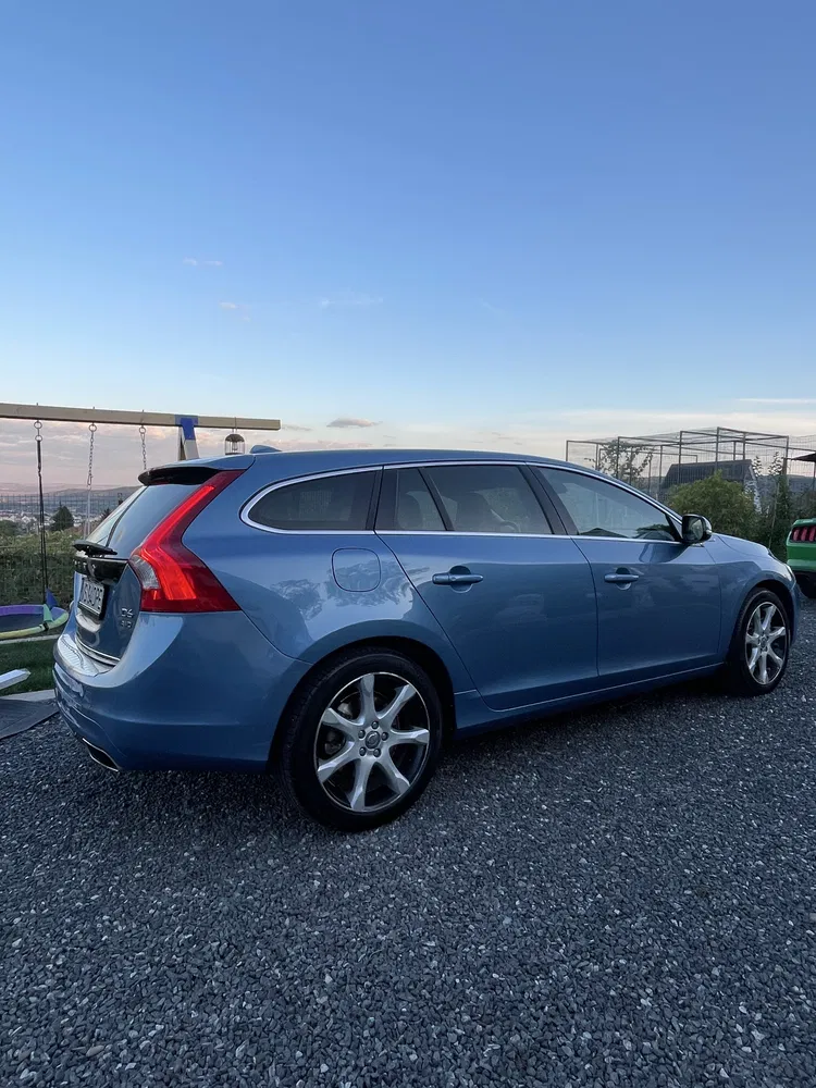 Fotografie: 2014 Volvo V60
