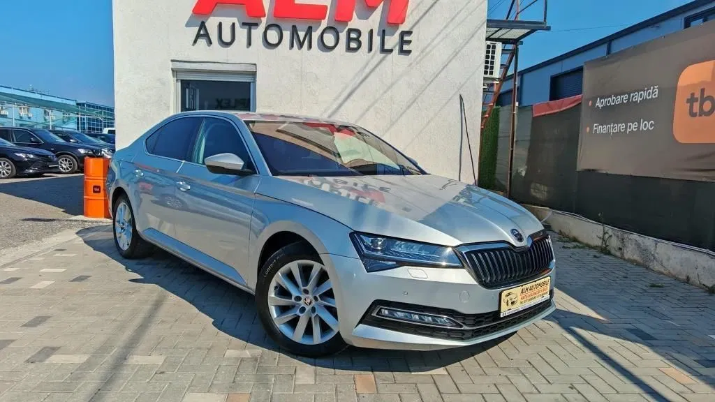 Fotografie: 2021 Skoda Superb