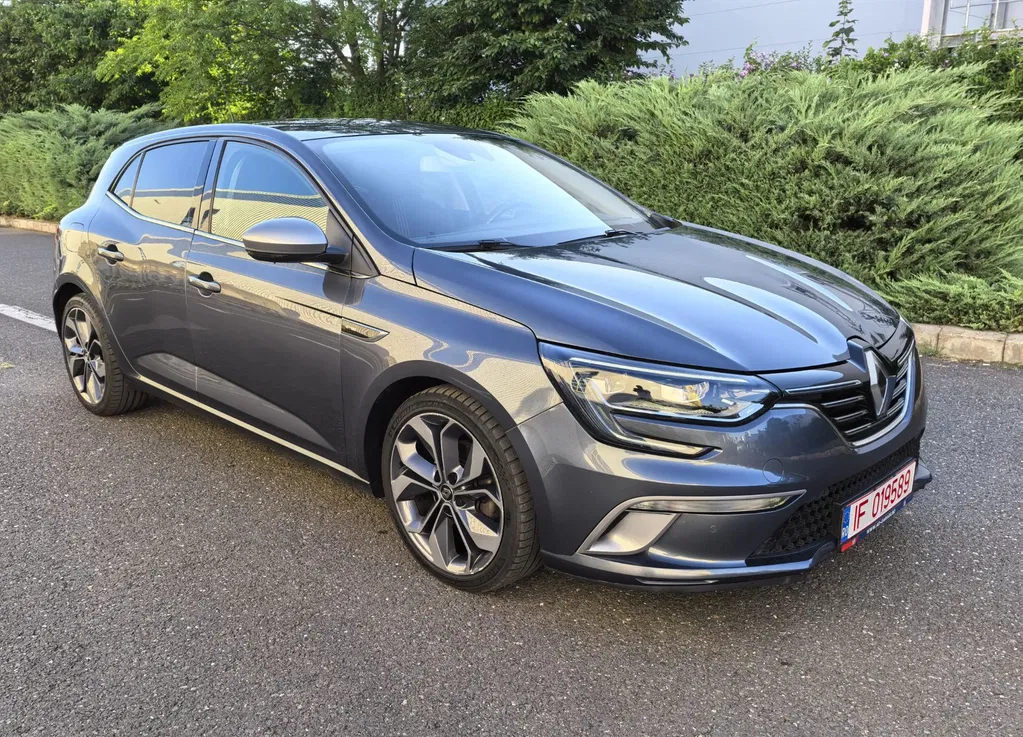 Fotografie: 2019 Renault Megane