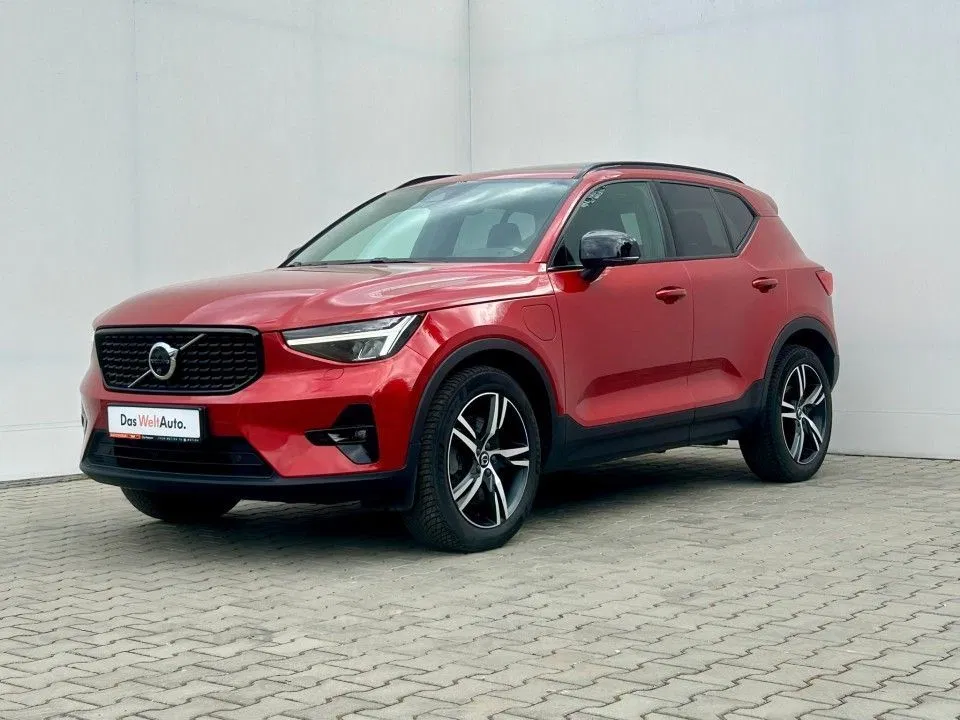 Fotografie: 2023 Volvo XC 40
