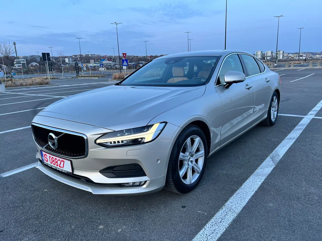 Fotografie: 2017 Volvo S90
