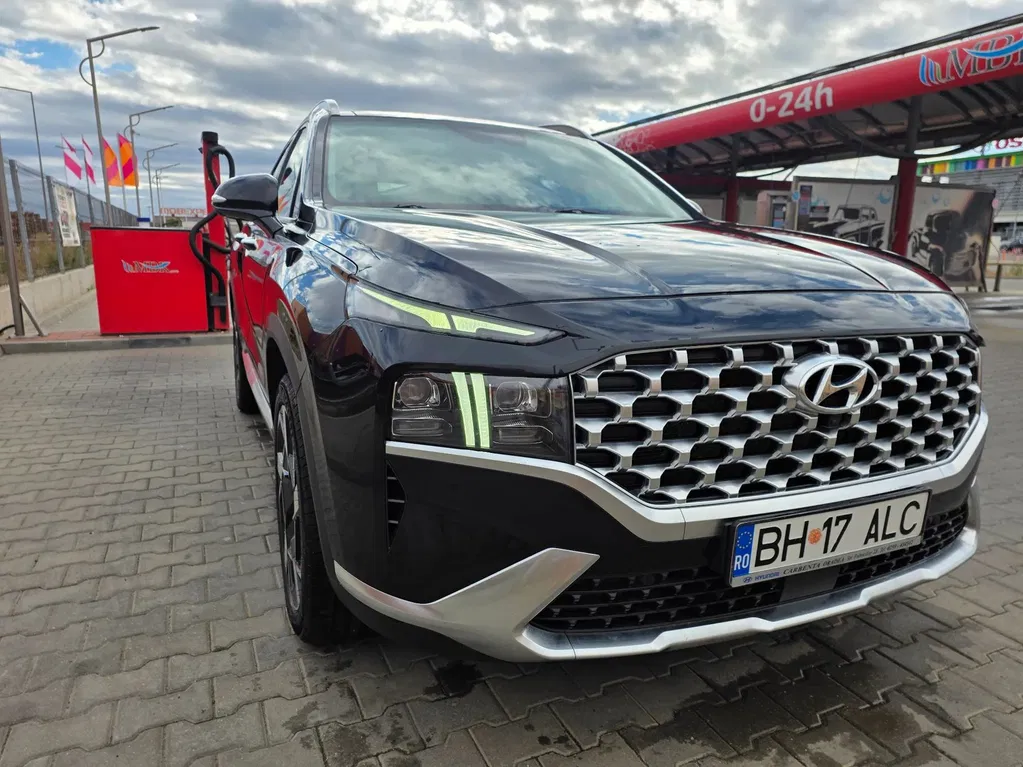 Fotografie: 2021 Hyundai Santa Fe
