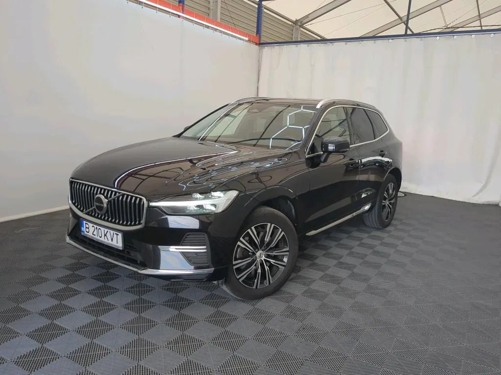 Fotografie: 2022 Volvo XC 60