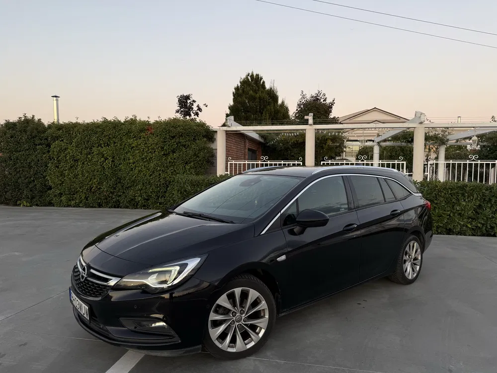 Fotografie: 2016 Opel Astra