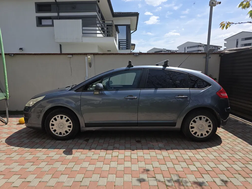 Fotografie: 2005 Citroen C4