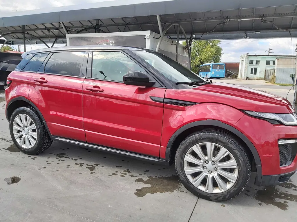 Fotografie: 2016 Land Rover Range Rover Evoque