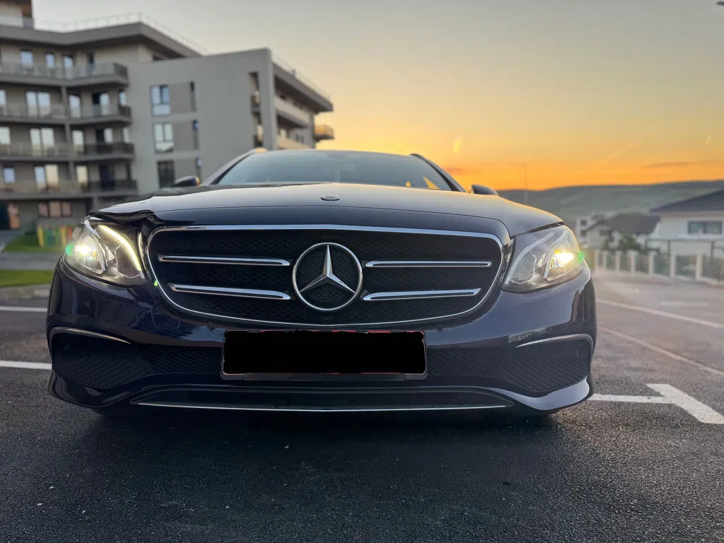 Fotografie: 2019 Mercedes-Benz E Class