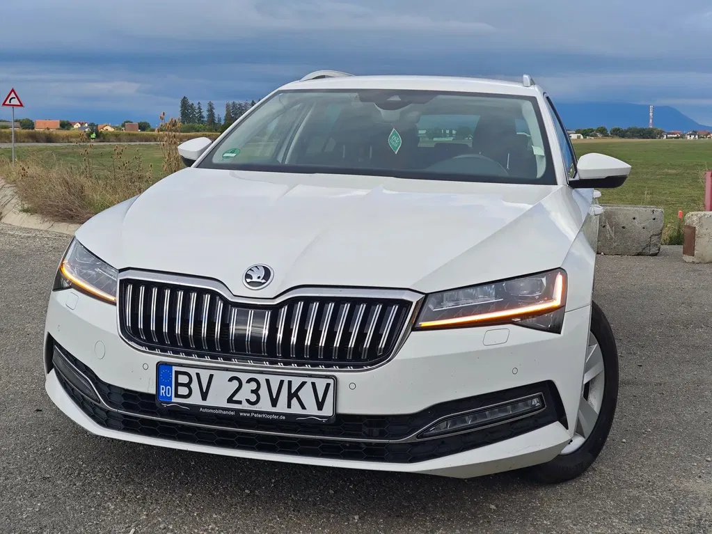 Fotografie: 2020 Skoda Superb