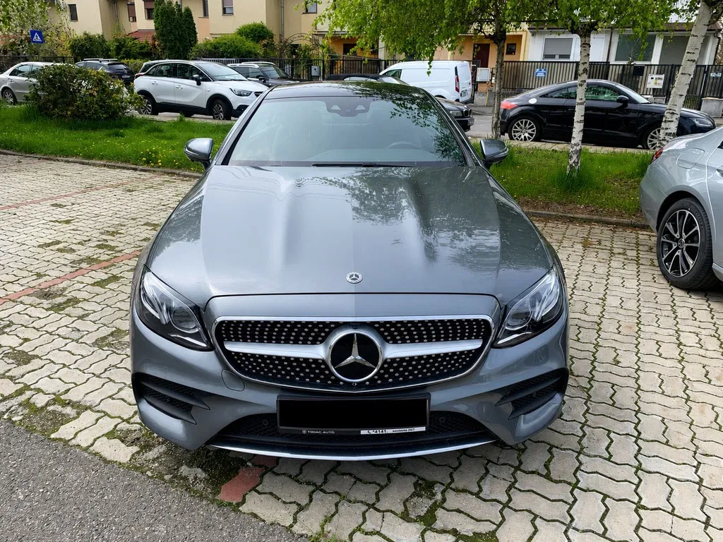 Fotografie: 2019 Mercedes-Benz E Class