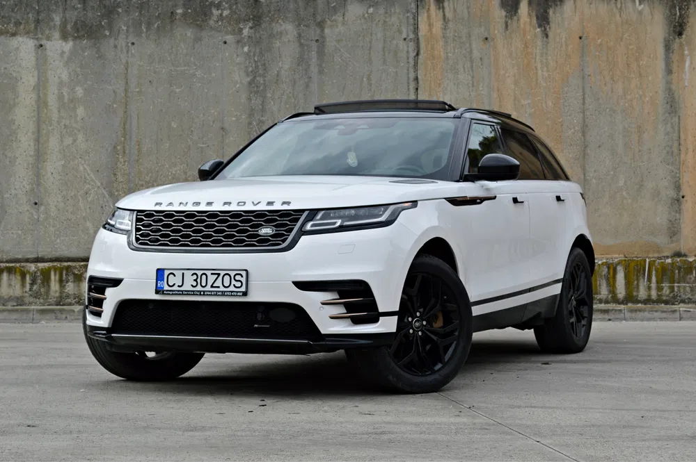 Fotografie: 2022 Land Rover Range Rover Velar