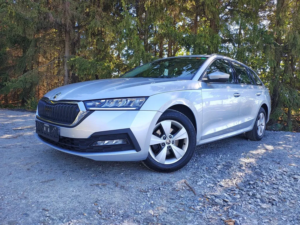 Fotografie: 2022 Skoda Octavia