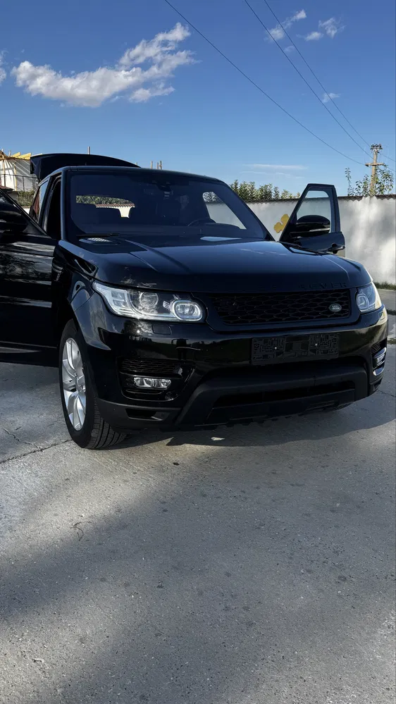 Fotografie: 2017 Land Rover Range Rover Sport